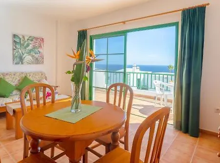 Quiqueres Puerto del Carmen (Lanzarote)